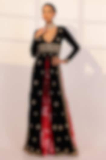 Black Velvet Zardosi Embroidered Kurta Set by SANAM at Pernia's Pop Up Shop