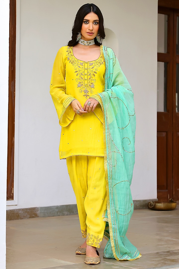 Yellow Soft Chanderi Aari & Mirror Embroidered Kurta Set by SANAM at Pernia's Pop Up Shop