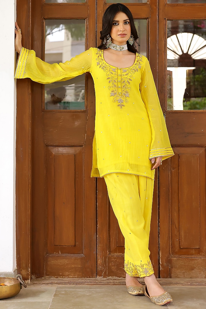 Yellow Soft Chanderi Aari & Mirror Embroidered Kurta Set by SANAM at Pernia's Pop Up Shop
