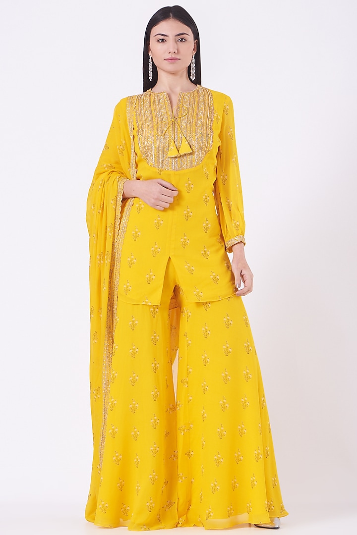 Dandelion Yellow Georgette Lily Printed Gharara Set by Sana Barreja at Pernia's Pop Up Shop