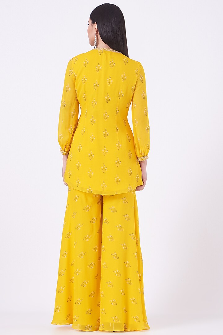 Dandelion Yellow Georgette Lily Printed Gharara Set by Sana Barreja at Pernia's Pop Up Shop