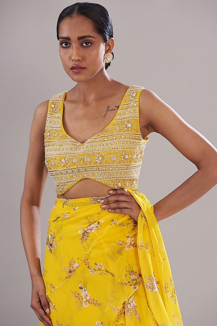 Yellow Georgette Magnolia Printed Wedding Saree Set by Sana Barreja at Pernia's Pop Up Shop