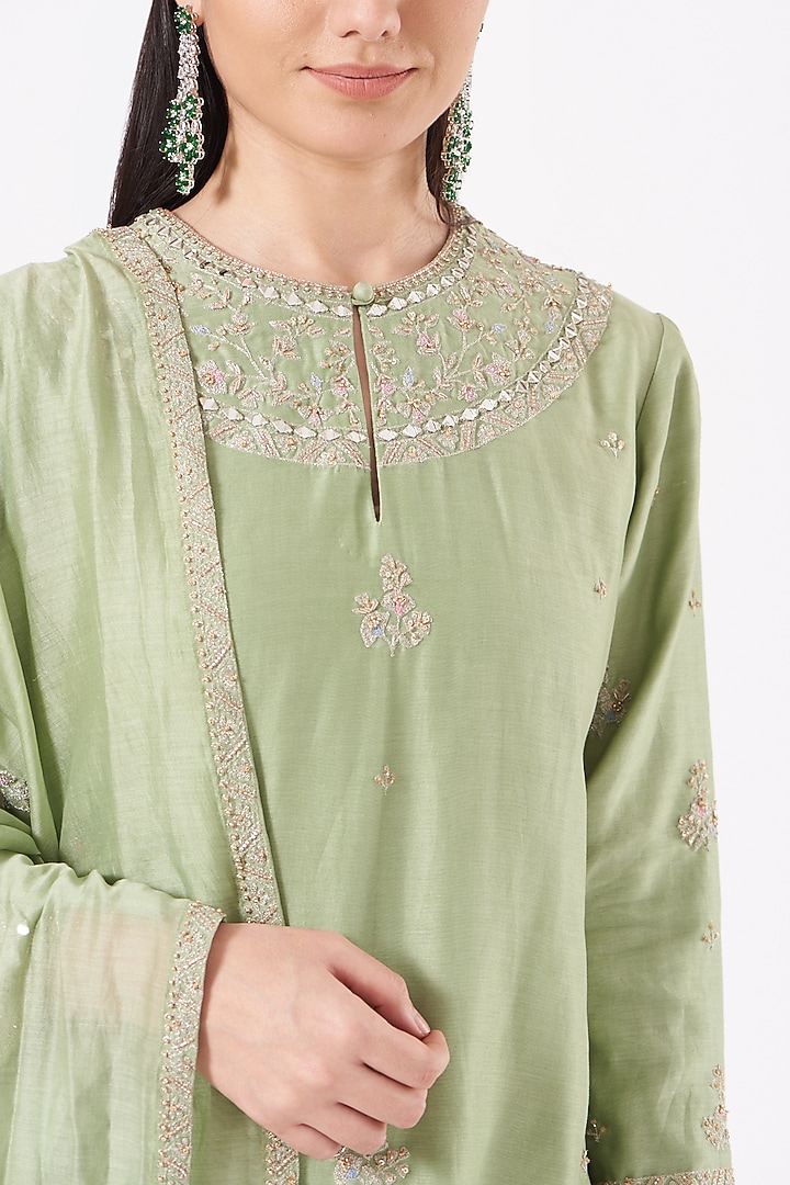 Mint Green Embroidered Kurta Set by Sana Barreja at Pernia's Pop Up Shop