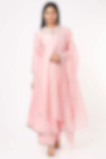 Baby Pink Embroidered Kurta Set by Sana Barreja at Pernia's Pop Up Shop