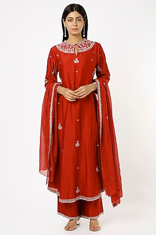 Cadmium Red Embroidered Kurta Set by Sana Barreja