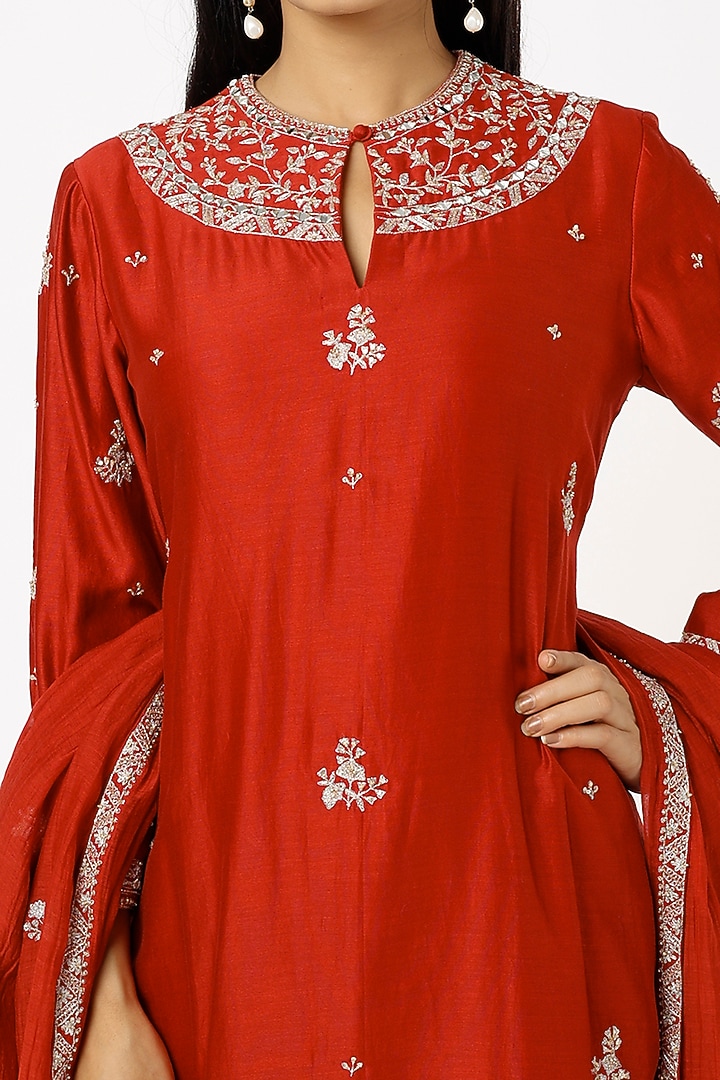 Cadmium Red Embroidered Kurta Set by Sana Barreja at Pernia's Pop Up Shop