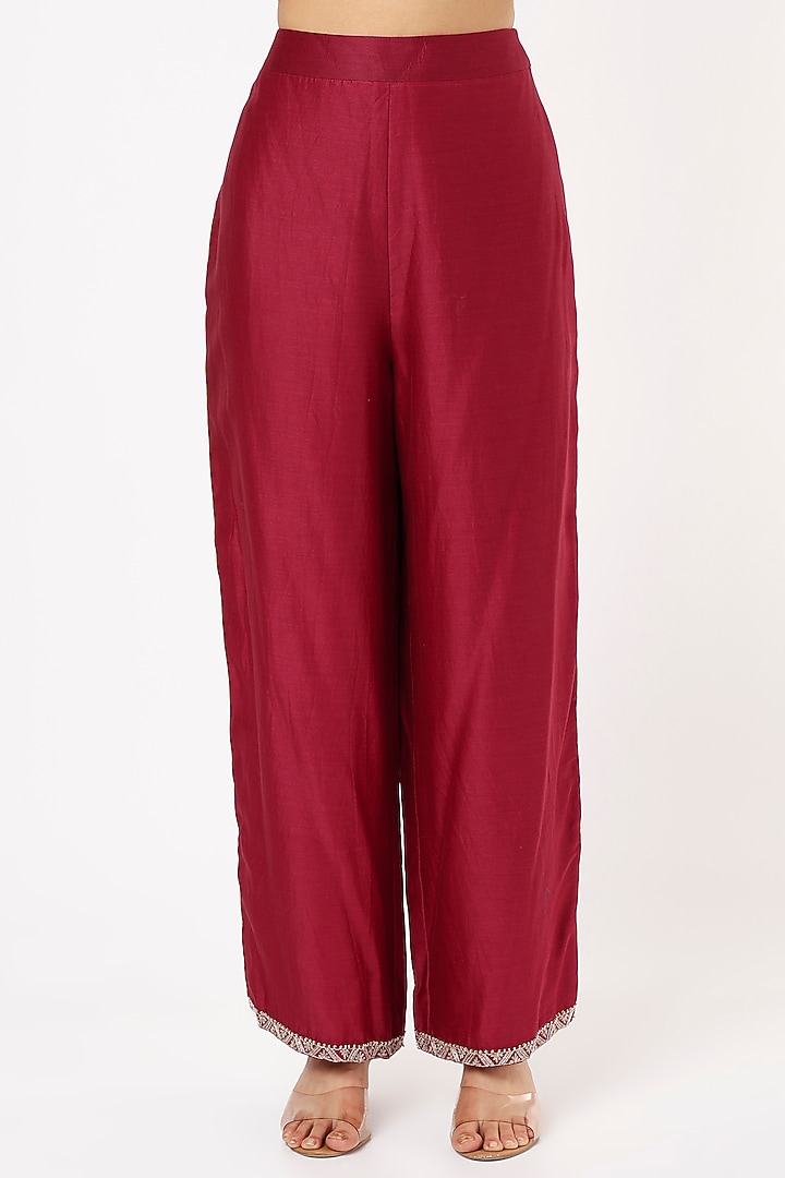 Magenta Chanderi Silk Embroidered Kurta Set by Sana Barreja at Pernia's Pop Up Shop