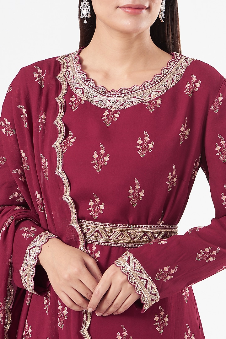 Fuschia Pink Embroidered Kurta Set by Sana Barreja at Pernia's Pop Up Shop