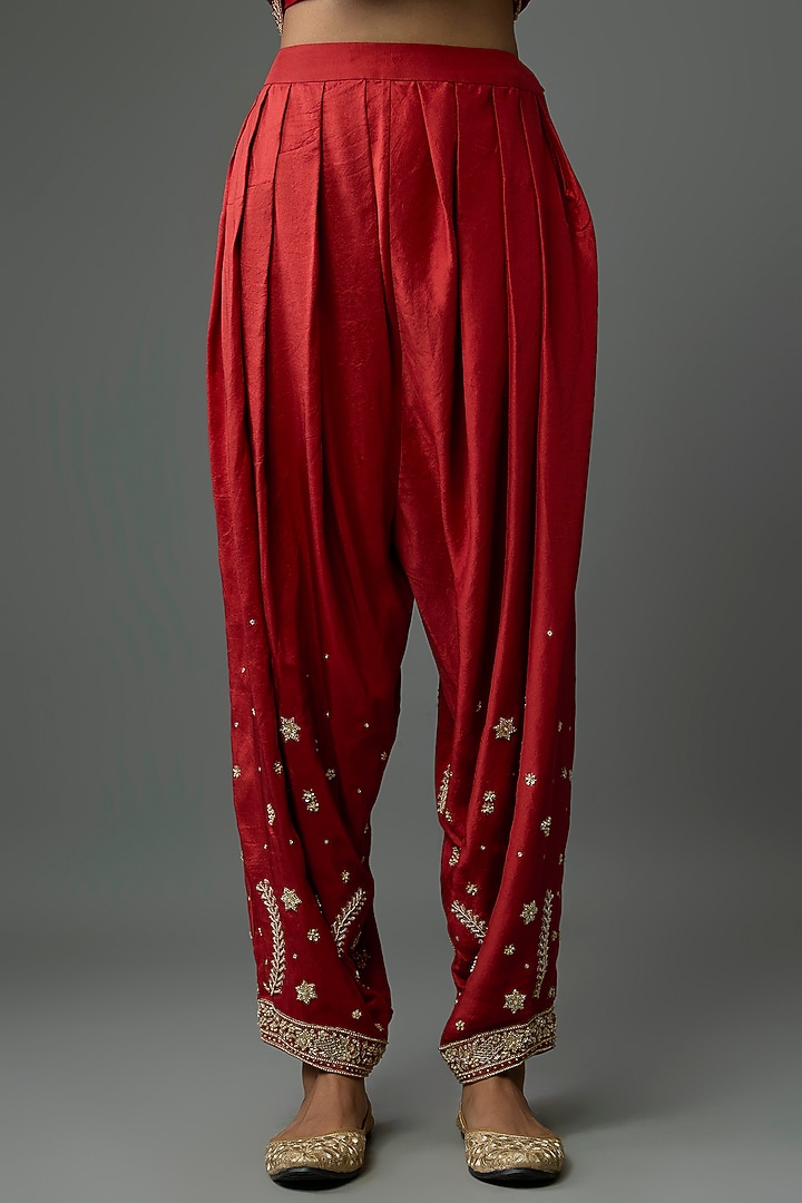 Red Pure Silk Hand Embroidered Kurta Set by Sana Barreja at Pernia's Pop Up Shop