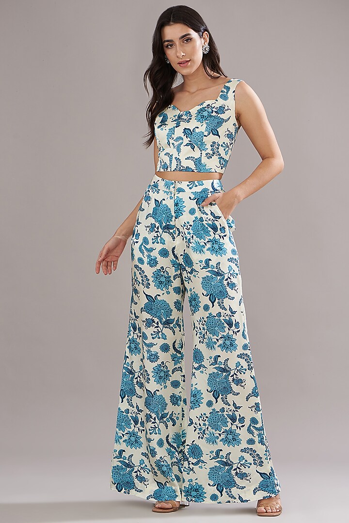 Ivory Modal Printed Cape Set by Sana Barreja at Pernia's Pop Up Shop