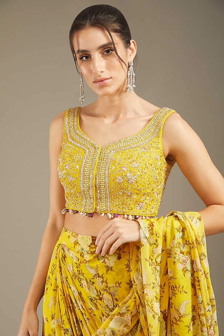 Yellow Georgette Paisley Printed Wedding Saree Set by Sana Barreja at Pernia's Pop Up Shop