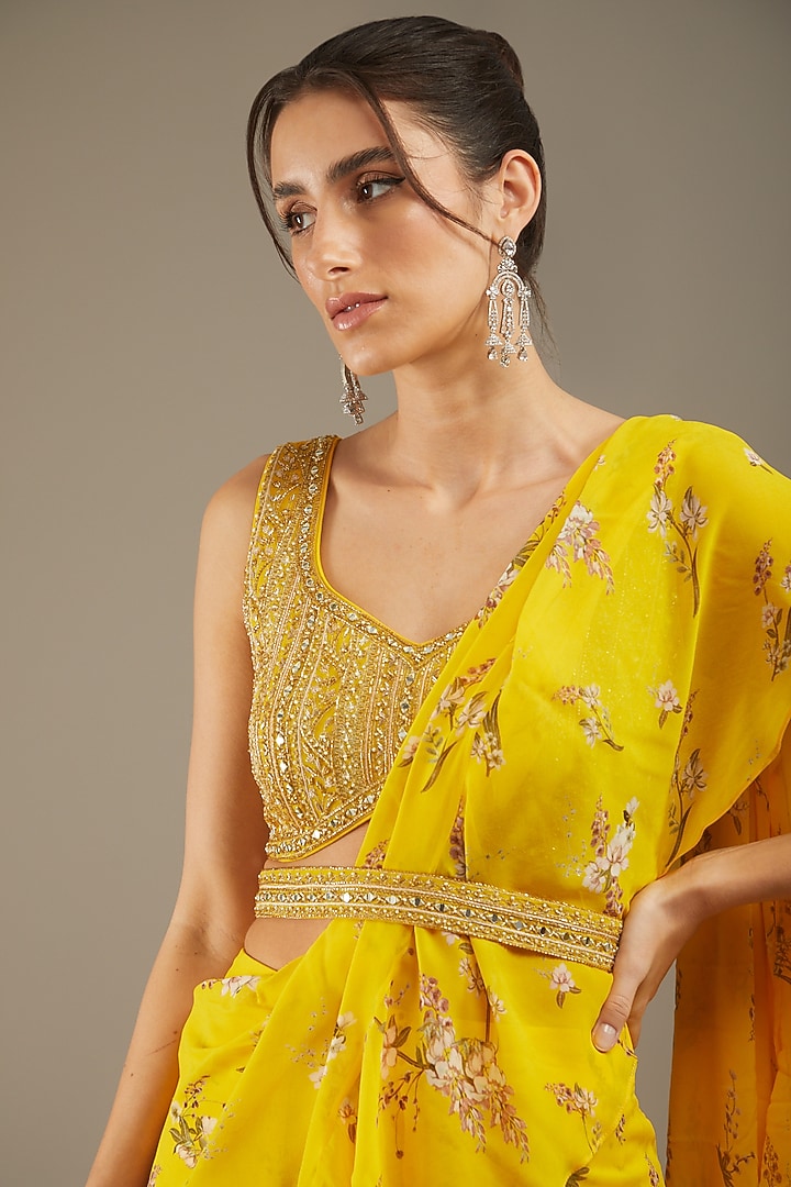 Yellow Georgette Paisley Printed Wedding Saree Set by Sana Barreja at Pernia's Pop Up Shop