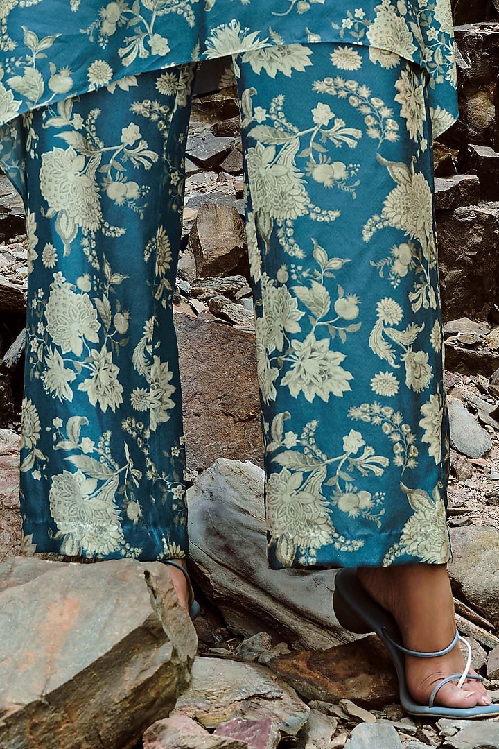 Teal & Ivory Bemberg Silk Kaftan Kurta Set by Sana Barreja at Pernia's Pop Up Shop
