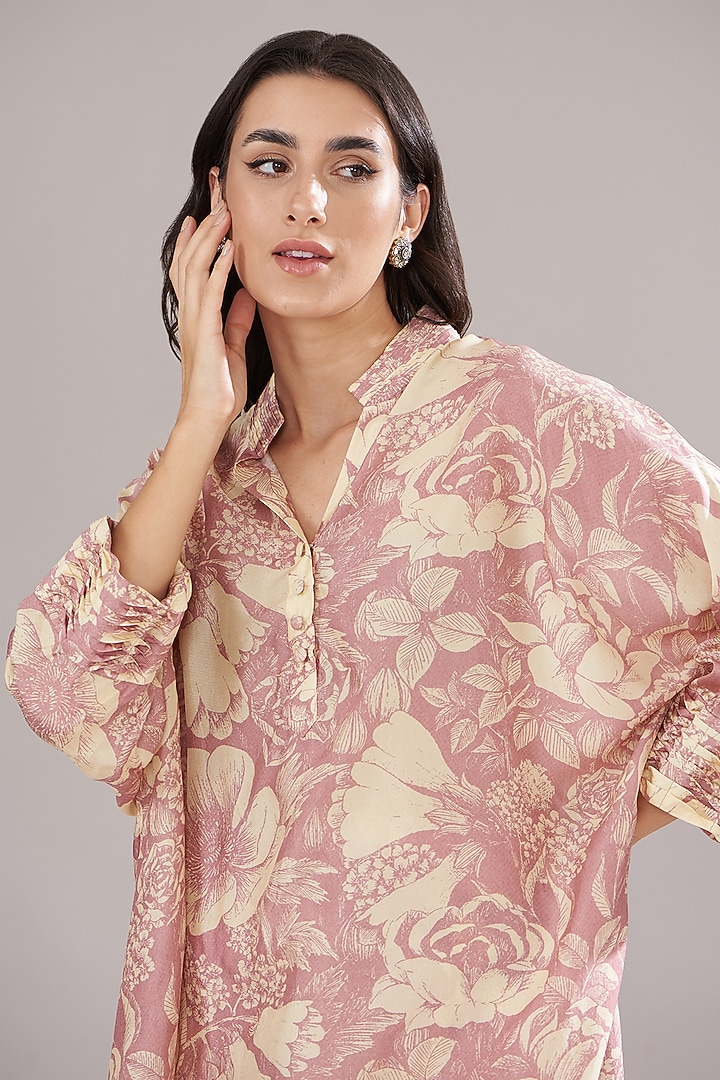 Rose Pink Bemberg Silk Floral Printed Kurta Set by Sana Barreja at Pernia's Pop Up Shop