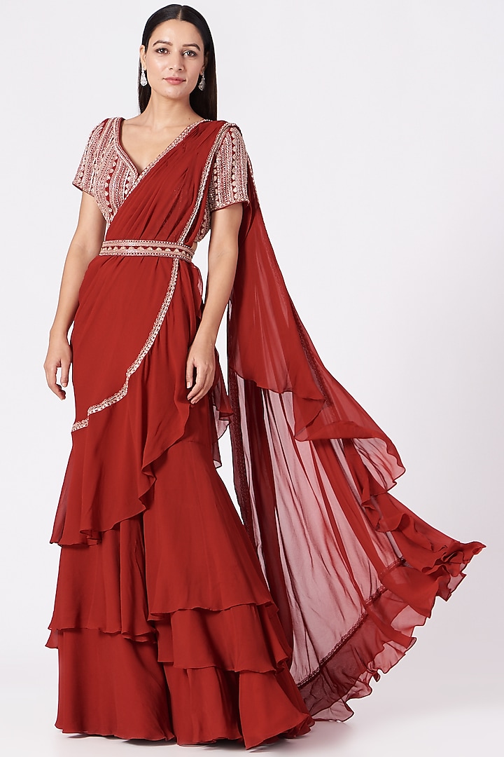 Red Embroidered Pre-Draped Saree Set by Sana Barreja