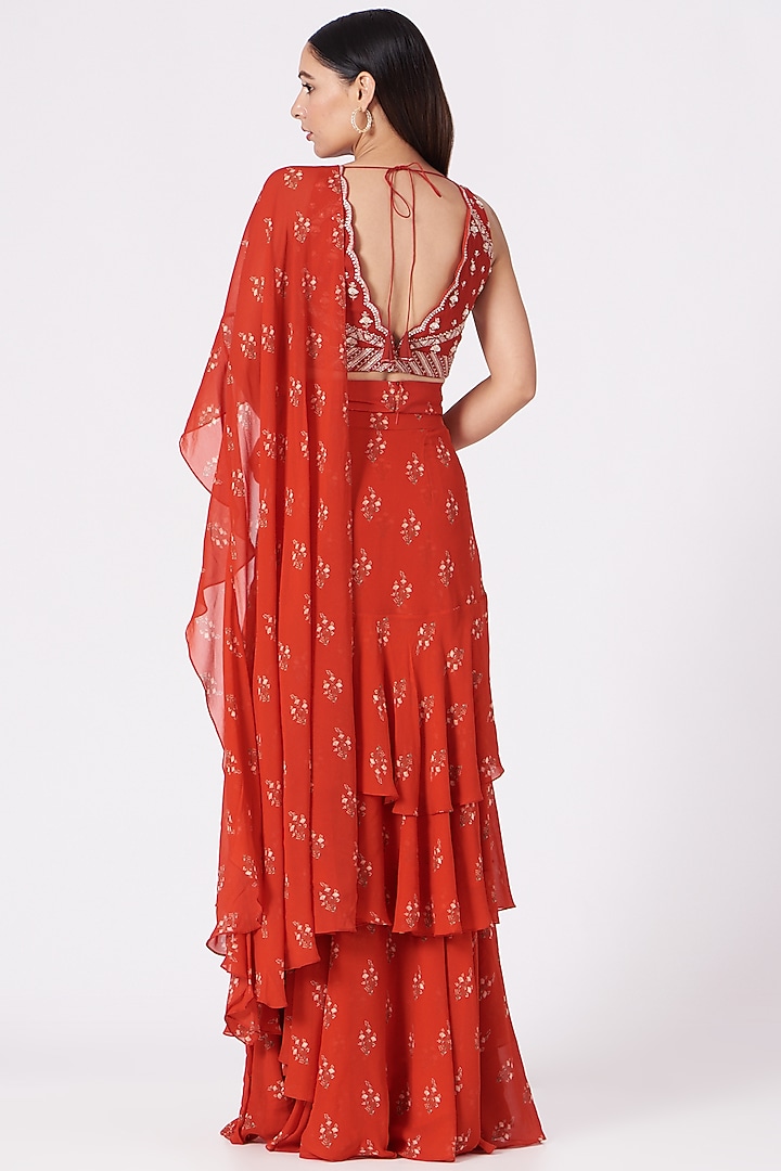 Red Printed Pre-Draped Wedding Saree Set by Sana Barreja at Pernia's Pop Up Shop