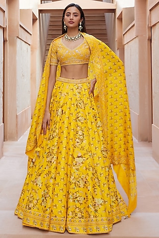 Yellow Printed Wedding Lehenga Set by Sana Barreja at Pernia's Pop Up