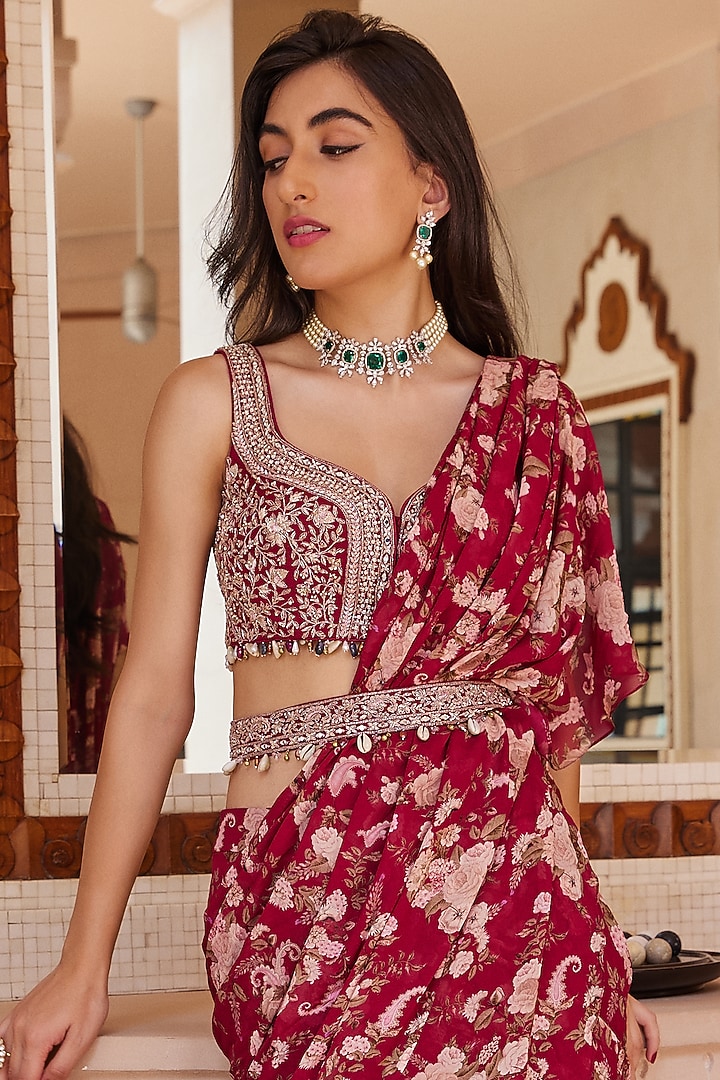 Fuchsia Printed Wedding Saree Set With Belt by Sana Barreja at Pernia's Pop Up Shop