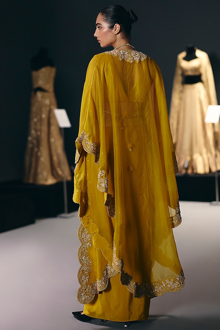 Yellow Silk Organza Zari Embroidered Cape Set by Sana Barreja at Pernia's Pop Up Shop
