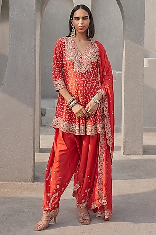 Coral Pure Silk Hand Embroidered Kurta Set by Sana Barreja