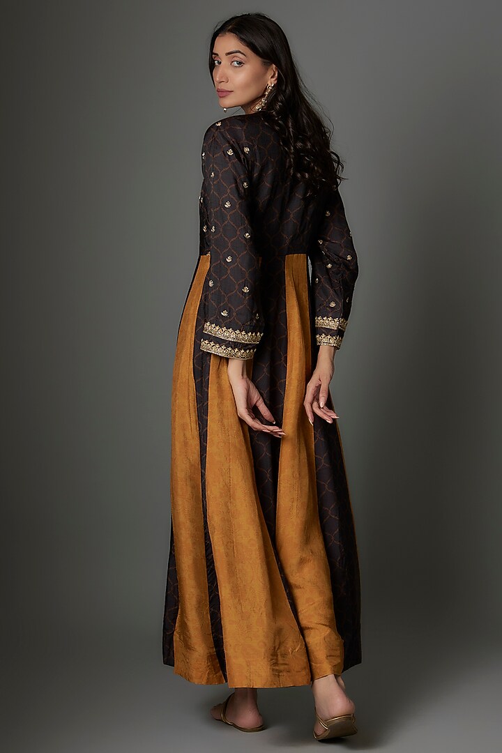 Mustard & Black Dola Silk Hand Embroidered Shrug Set by Saangi at Pernia's Pop Up Shop