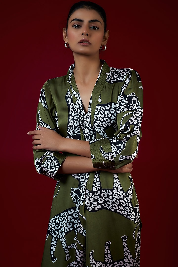 Multi-Colored Modal Satin Cheetah Printed Kurta Set by Saangi at Pernia's Pop Up Shop