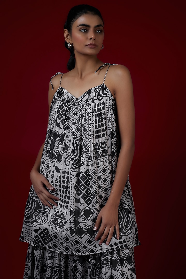 Black & White Georgette Abstract Printed Flared Co-Ord Set by Saangi at Pernia's Pop Up Shop