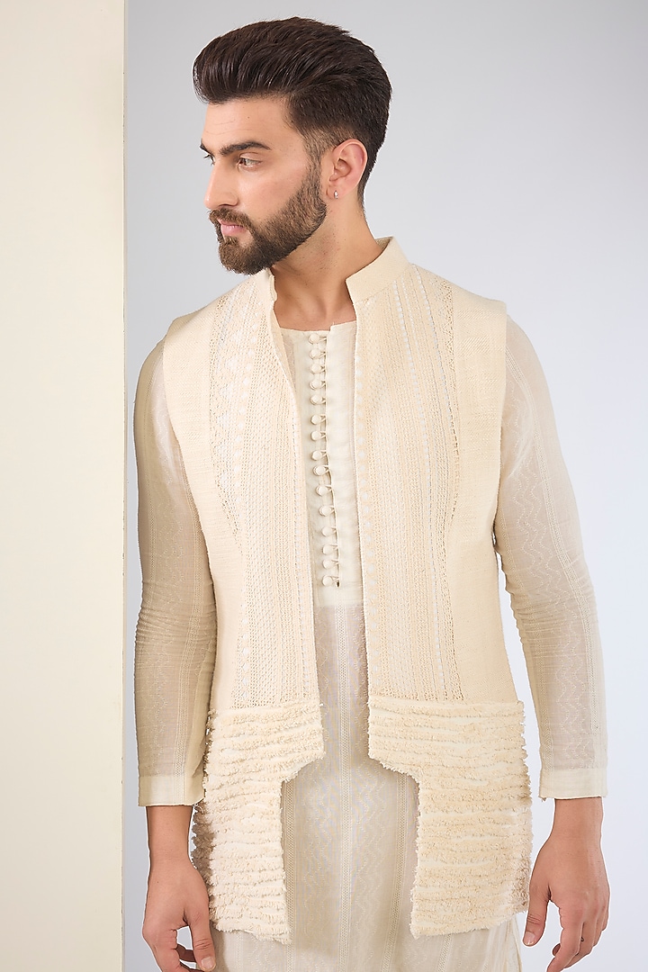 Ivory Cotton Textured Indo-Western Set by SANCHIT SHARMA at Pernia's Pop Up Shop