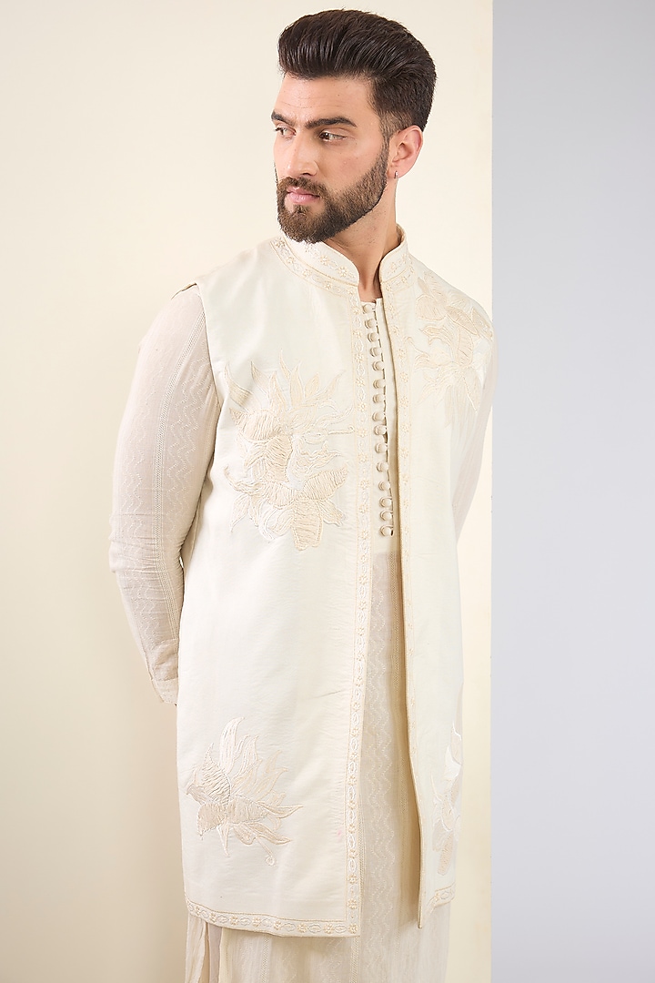 Ivory Cotton Textured Indo-Western Set by SANCHIT SHARMA at Pernia's Pop Up Shop