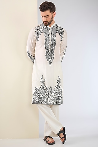 White Chanderi Silk Thread Embroidered Kurta Set by SANCHIT SHARMA