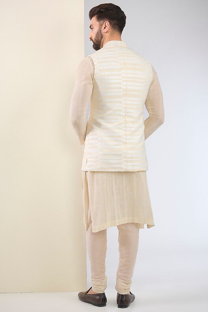 Ivory Cotton Textured Indo-Western Set by SANCHIT SHARMA at Pernia's Pop Up Shop