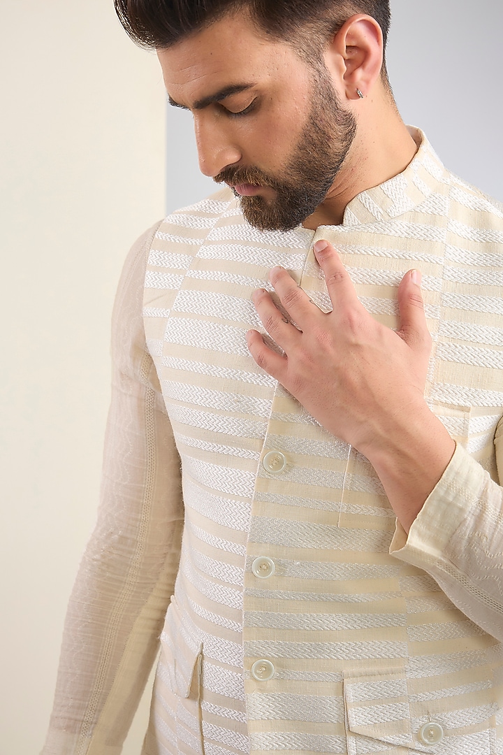 Ivory Cotton Textured Indo-Western Set by SANCHIT SHARMA at Pernia's Pop Up Shop