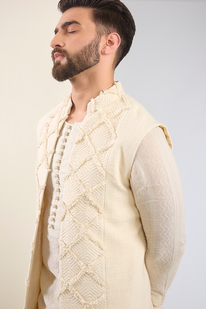 Ivory Cotton Textured Indo-Western Set by SANCHIT SHARMA at Pernia's Pop Up Shop