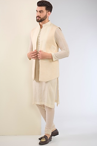 Ivory Cotton Textured Indo-Western Set by SANCHIT SHARMA