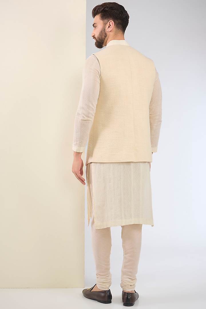 Ivory Cotton Textured Indo-Western Set by SANCHIT SHARMA at Pernia's Pop Up Shop