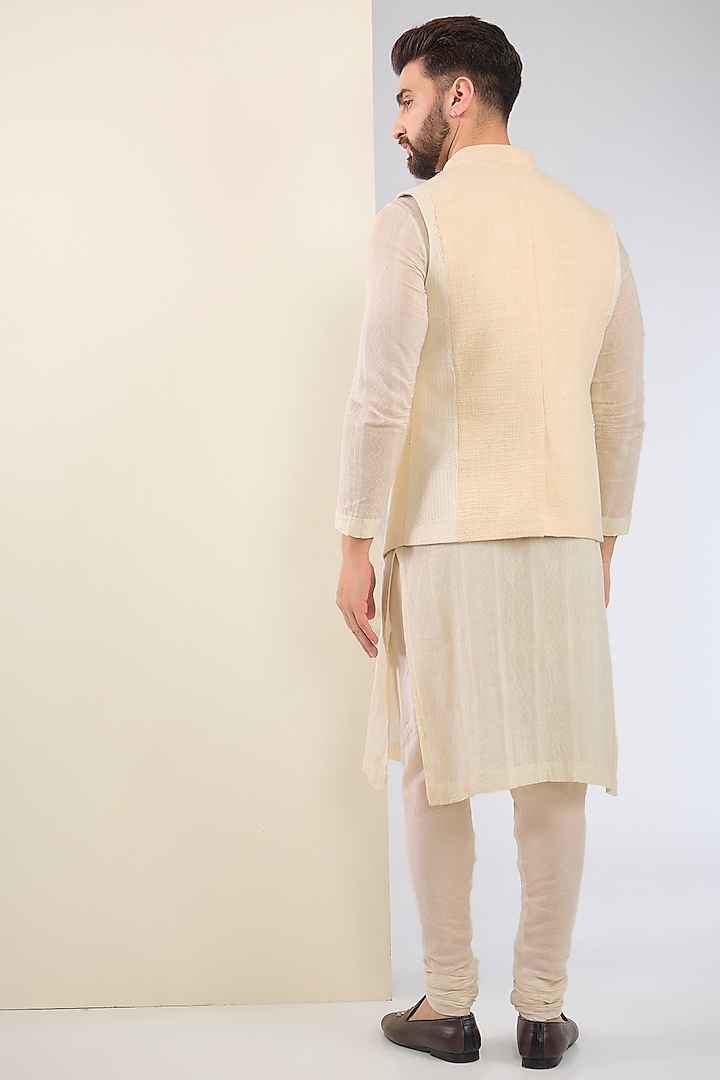 Ivory Cotton Textured Indo-Western Set by SANCHIT SHARMA at Pernia's Pop Up Shop