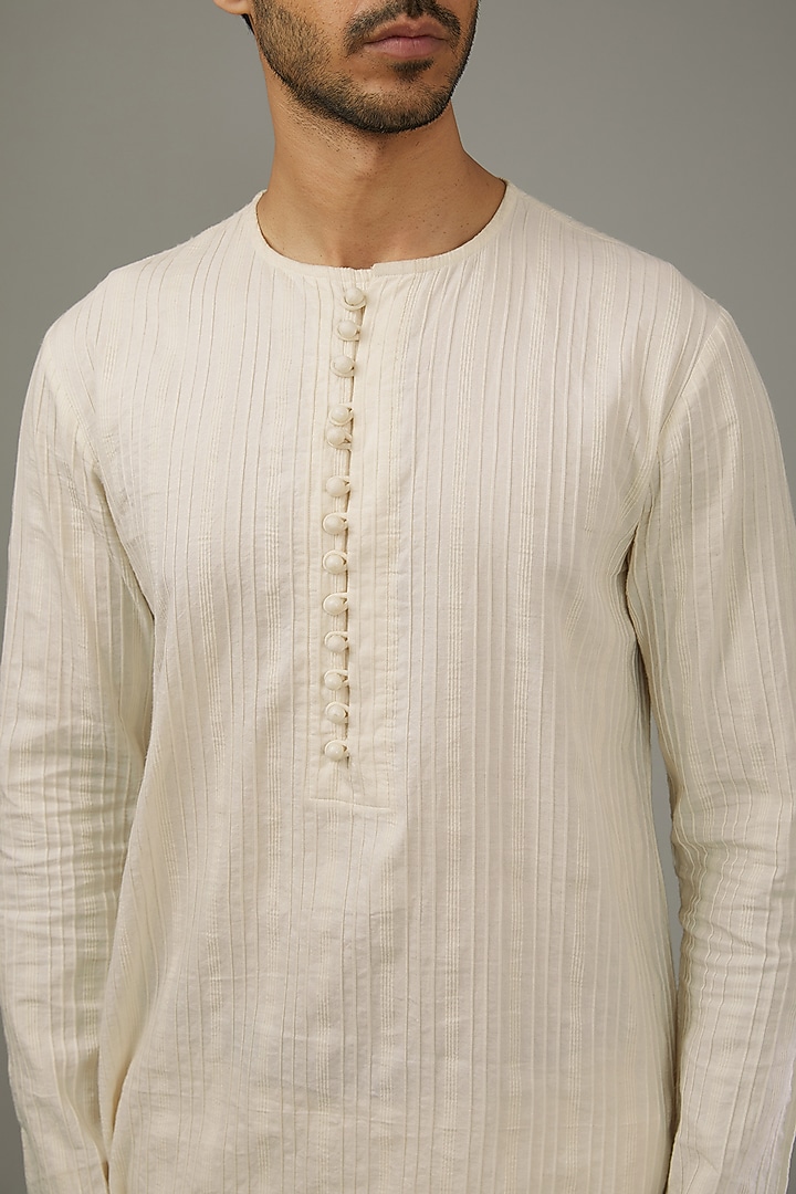 Ivory Cotton Khadi Pintuck Kurta Set by SANCHIT SHARMA at Pernia's Pop Up Shop