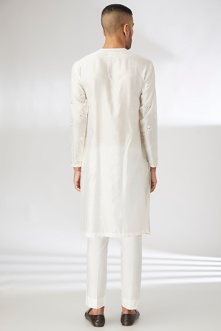 Ivory Chanderi Mirror Work Kurta Set by SANCHIT SHARMA at Pernia's Pop Up Shop
