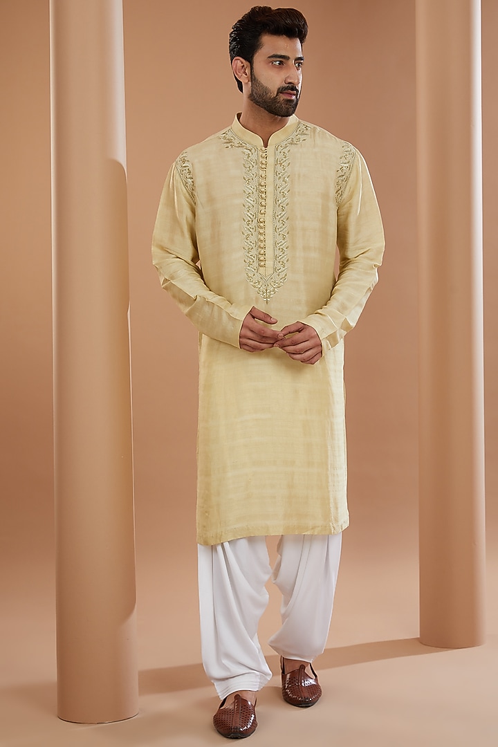 Green Silk Embroidered Kurta Set by SANCHIT SHARMA at Pernia's Pop Up Shop