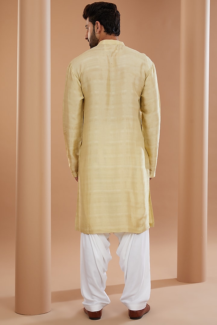 Green Silk Embroidered Kurta Set by SANCHIT SHARMA at Pernia's Pop Up Shop