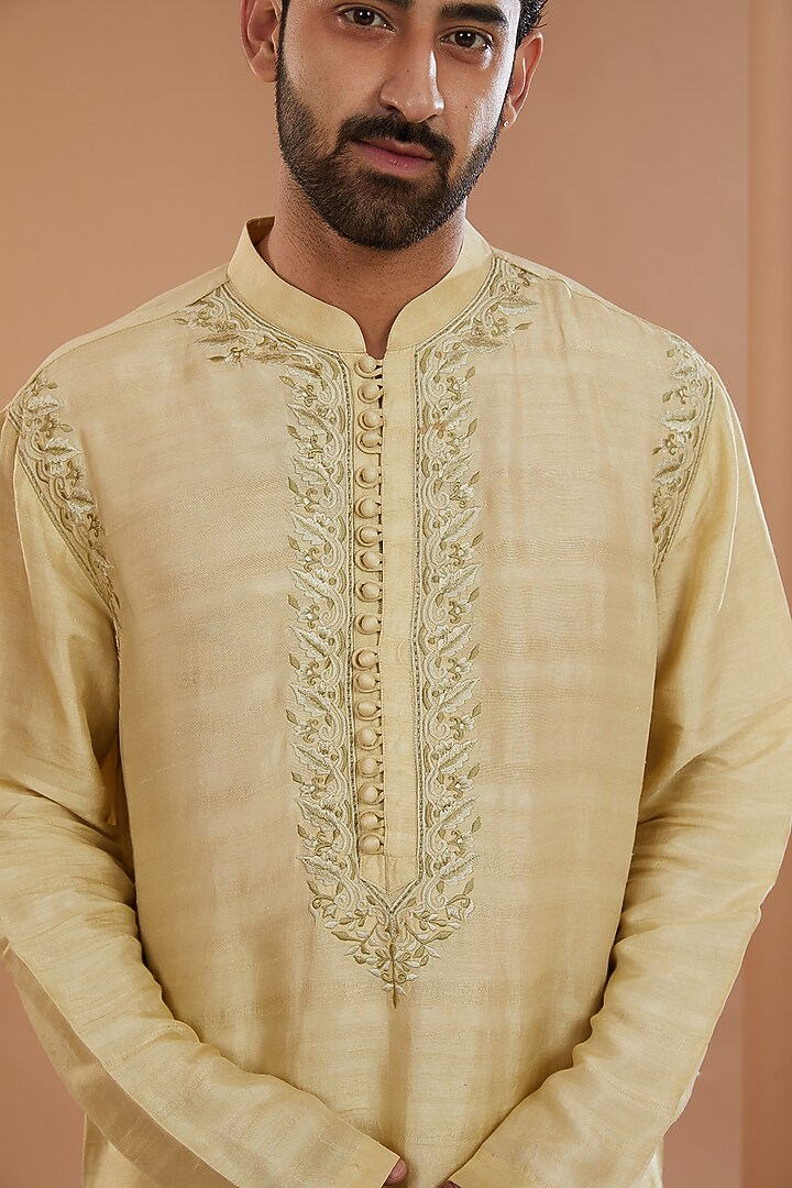 Green Silk Embroidered Kurta Set by SANCHIT SHARMA at Pernia's Pop Up Shop