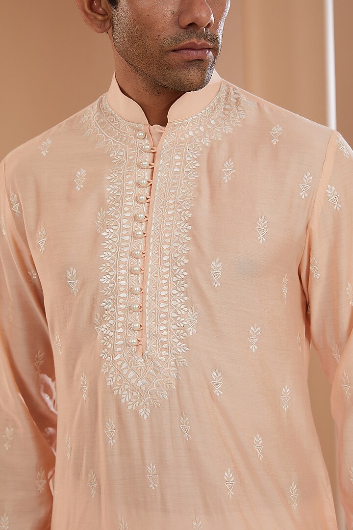 Peach Silk Thread Embroidered Kurta Set by SANCHIT SHARMA at Pernia's Pop Up Shop