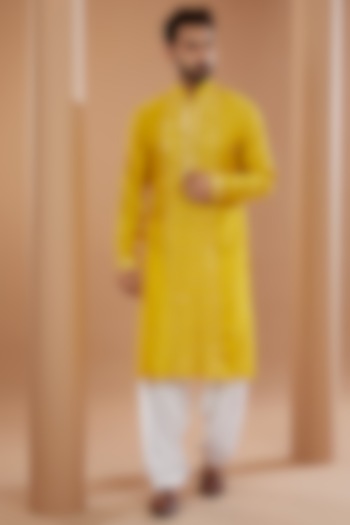 Yellow Silk Mirror Embroidered Kurta Set by SANCHIT SHARMA at Pernia's Pop Up Shop