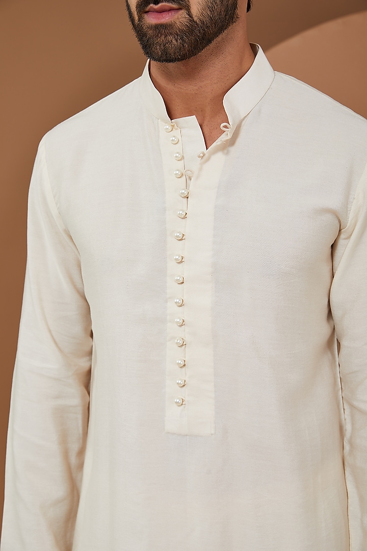 Ivory Chanderi Silk Kurta Set by SANCHIT SHARMA at Pernia's Pop Up Shop