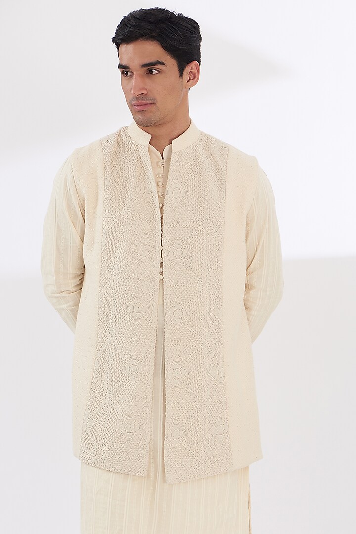 Ivory Khadi Chanderi Wedding Indowestern Set by SANCHIT SHARMA at Pernia's Pop Up Shop