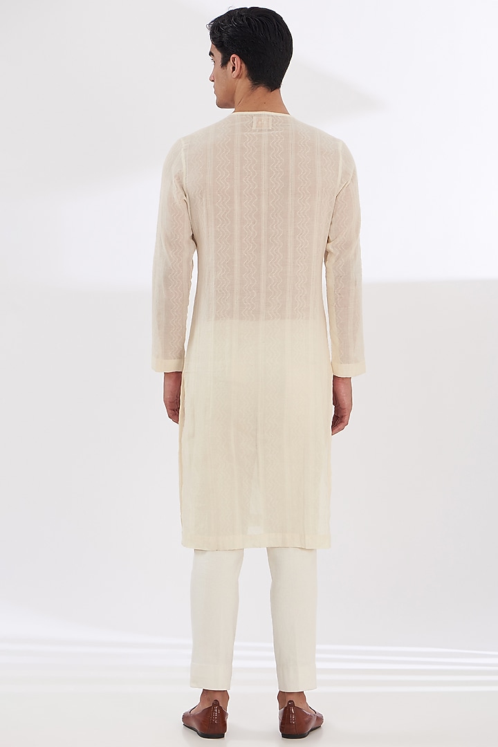 Ivory Chanderi Silk Kurta Set by SANCHIT SHARMA at Pernia's Pop Up Shop