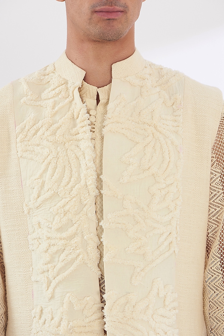 Ivory Khadi Chanderi Wedding Indowestern Set by SANCHIT SHARMA at Pernia's Pop Up Shop