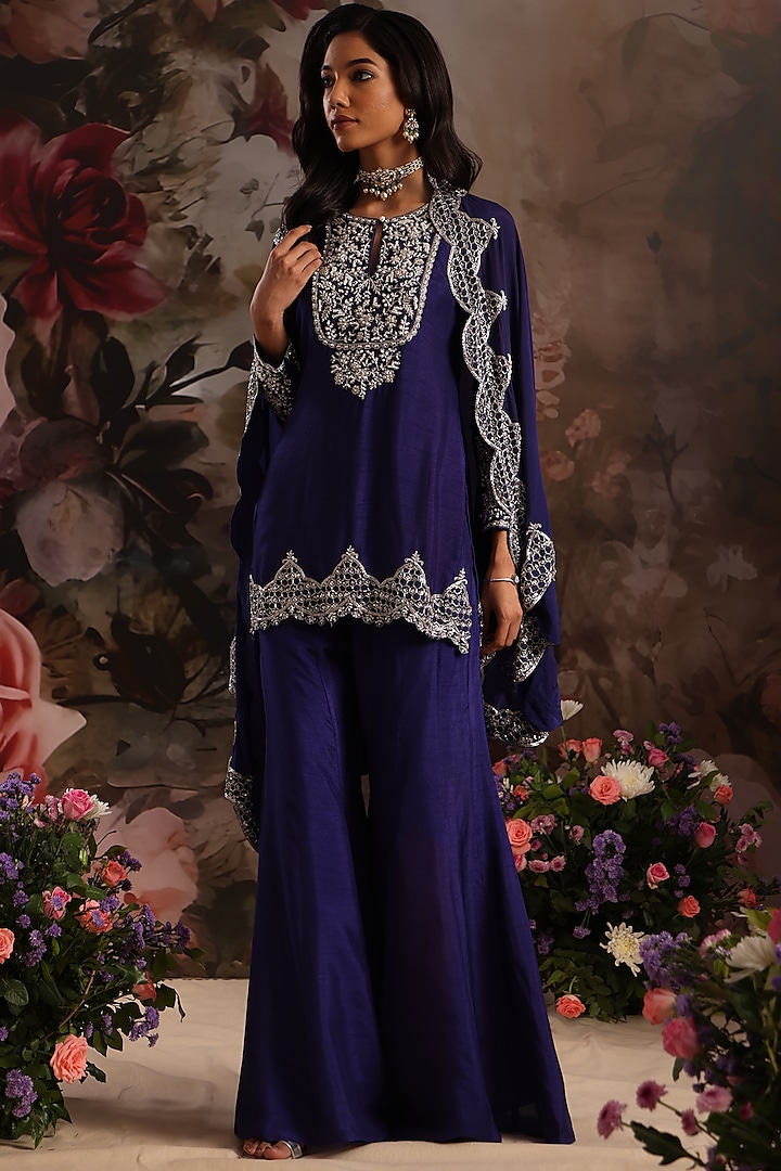Purple Silk Hand Embroidered Kurta Set by Saniya Sharma at Pernia's Pop Up Shop