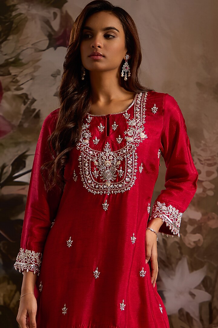Red Silk Hand Embroidered Kurta Set by Saniya Sharma at Pernia's Pop Up Shop