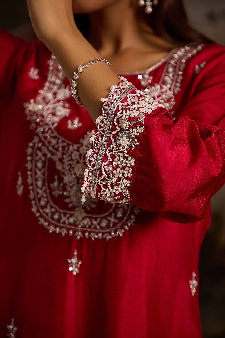 Red Silk Hand Embroidered Kurta Set by Saniya Sharma at Pernia's Pop Up Shop